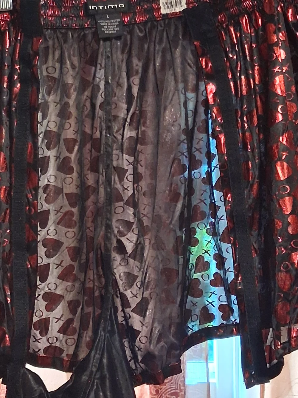 Intimo Tear-A-Way Valintine Black and Red Metallic Boxer Shorts!